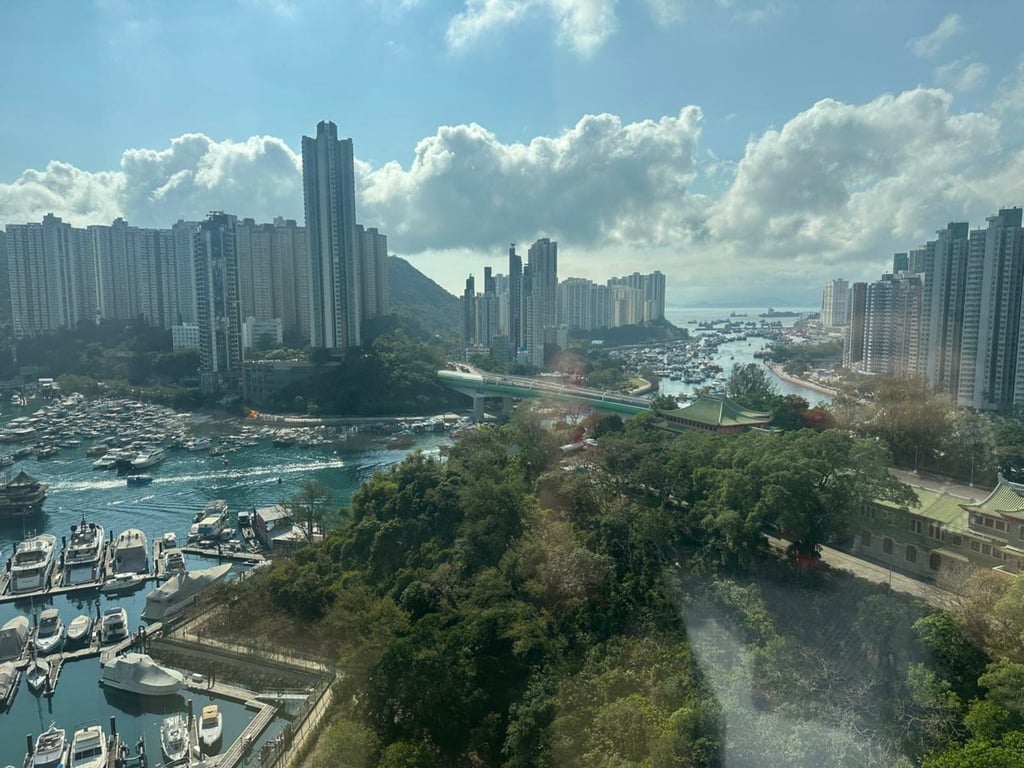 https://img.propertyraptor.com/cdn-cgi/imagedelivery/KD5bF_AFL0JDTbKLWF7z9g/ap8/ap8_001/hornet/prp/img/eab862012a19406ed478021350122c3d-wtm.jpg/public
