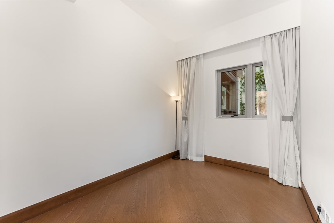 https://img.propertyraptor.com/cdn-cgi/imagedelivery/KD5bF_AFL0JDTbKLWF7z9g/ap8/ap8_001/hornet/prp/img/eb0512843d71101b2836d4b6e1afec7f-wtm.jpg/public