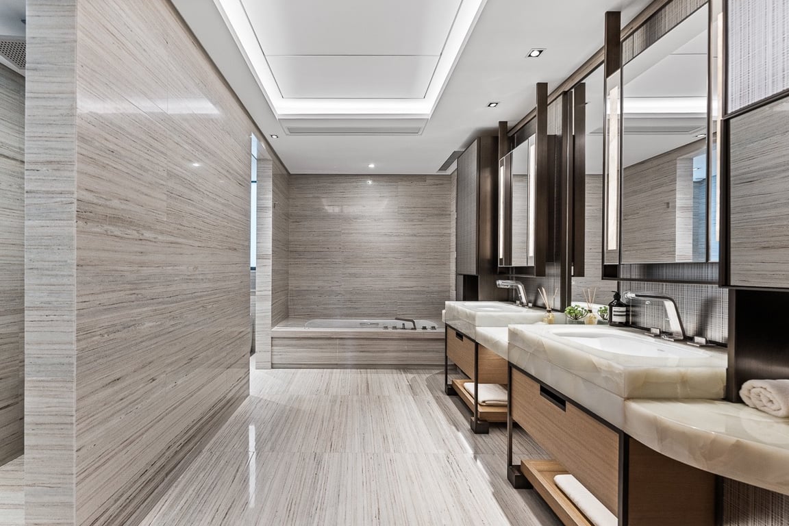https://img.propertyraptor.com/cdn-cgi/imagedelivery/KD5bF_AFL0JDTbKLWF7z9g/ap8/ap8_001/hornet/prp/img/eb2083cad2812c0914f686355b924ec0-wtm.jpg/public