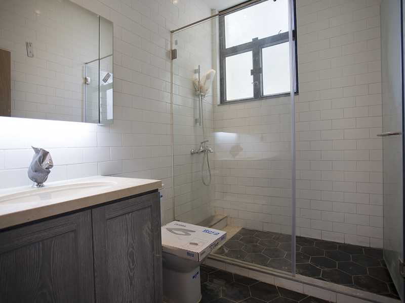 https://img.propertyraptor.com/cdn-cgi/imagedelivery/KD5bF_AFL0JDTbKLWF7z9g/ap8/ap8_001/hornet/prp/img/eb71ccc790257b643ba7d804adf02200.jpg/public