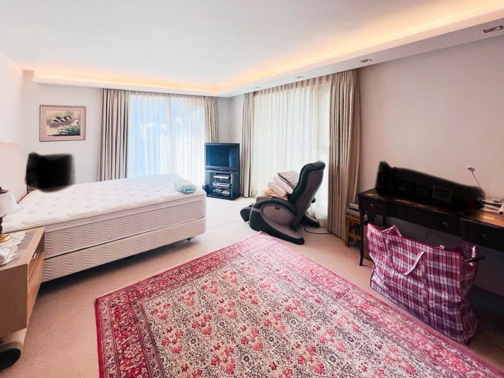 https://img.propertyraptor.com/cdn-cgi/imagedelivery/KD5bF_AFL0JDTbKLWF7z9g/ap8/ap8_001/hornet/prp/img/eb72c2f0d20cc9c0d97befc400aef341-wtm.jpg/public