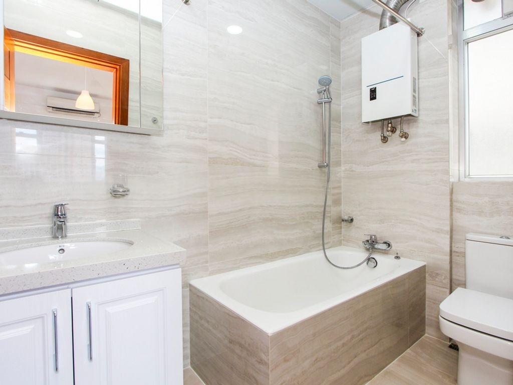 https://img.propertyraptor.com/cdn-cgi/imagedelivery/KD5bF_AFL0JDTbKLWF7z9g/ap8/ap8_001/hornet/prp/img/eb762ca2485502d294f7ab45589ec682-wtm.jpg/public