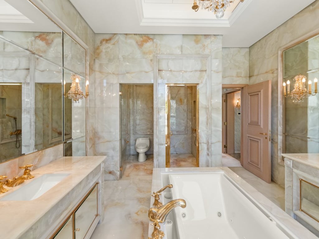 https://img.propertyraptor.com/cdn-cgi/imagedelivery/KD5bF_AFL0JDTbKLWF7z9g/ap8/ap8_001/hornet/prp/img/ec1705ab1504fb864bb2595b7ba1a22e.jpg/public