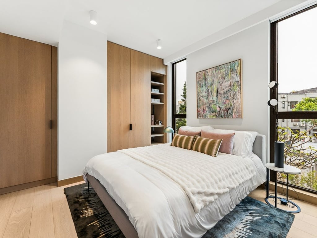 https://img.propertyraptor.com/cdn-cgi/imagedelivery/KD5bF_AFL0JDTbKLWF7z9g/ap8/ap8_001/hornet/prp/img/ec22d9c535990c3912c505a085b8e95b-wtm.jpg/public