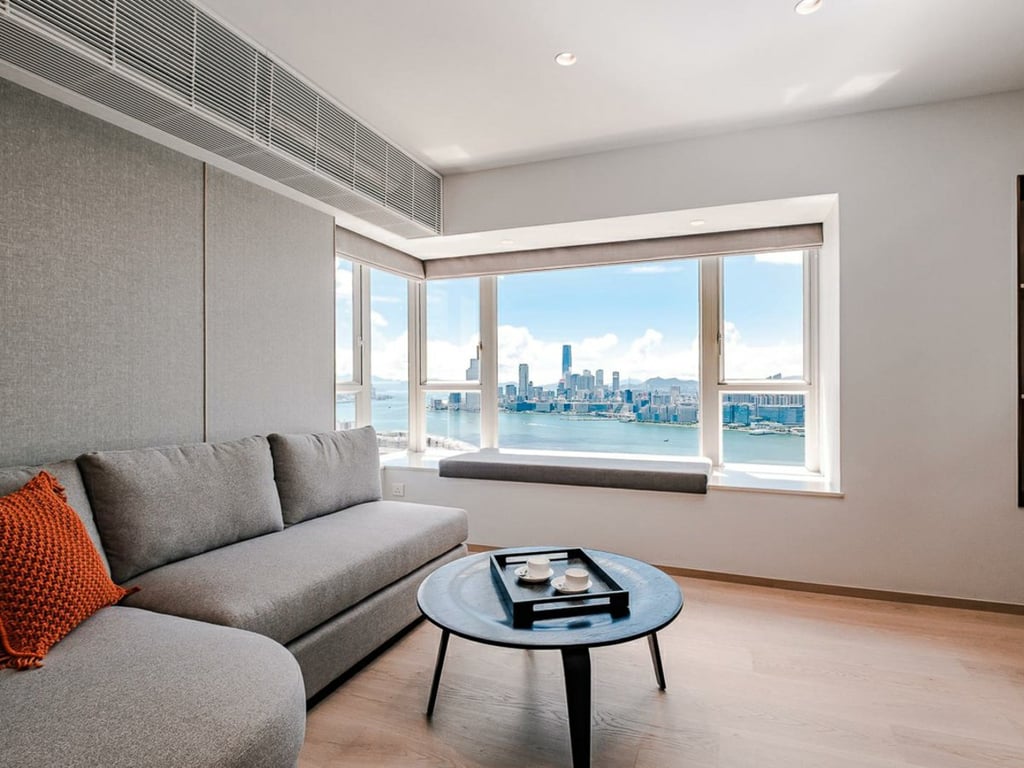 https://img.propertyraptor.com/cdn-cgi/imagedelivery/KD5bF_AFL0JDTbKLWF7z9g/ap8/ap8_001/hornet/prp/img/ec24cd5ee73f0c02b0c69b53cf2e0410-wtm.jpg/public