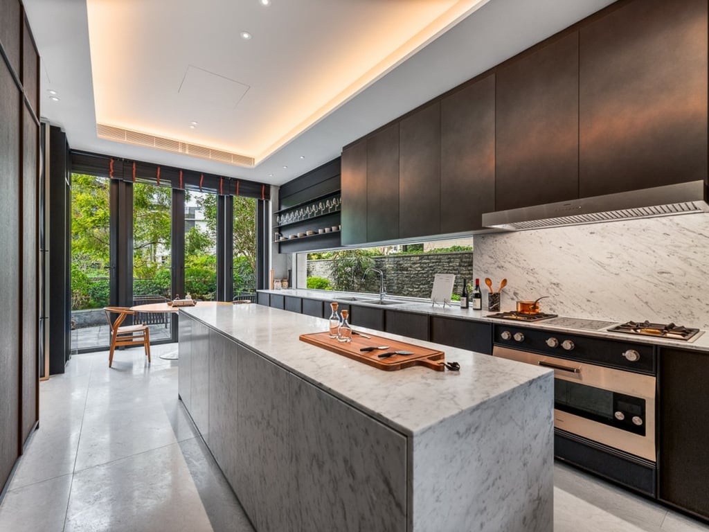 https://img.propertyraptor.com/cdn-cgi/imagedelivery/KD5bF_AFL0JDTbKLWF7z9g/ap8/ap8_001/hornet/prp/img/ec4bd8d60409b88dbe2cd01bc2f95b37-wtm.jpg/public