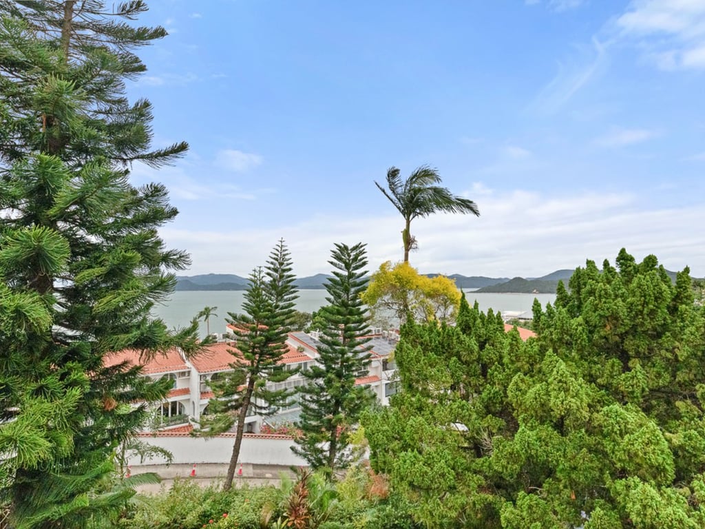 https://img.propertyraptor.com/cdn-cgi/imagedelivery/KD5bF_AFL0JDTbKLWF7z9g/ap8/ap8_001/hornet/prp/img/ec6e4c31ffab63c256f0c946fa8738a1-wtm.jpg/public
