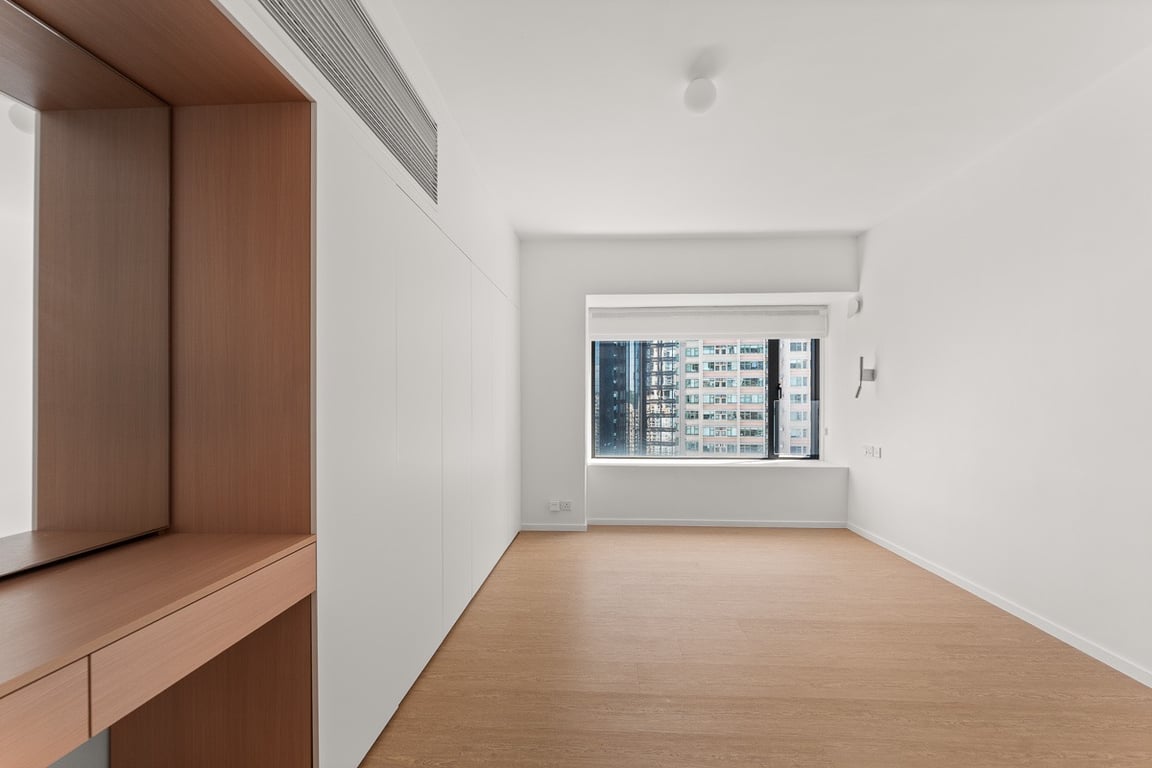 https://img.propertyraptor.com/cdn-cgi/imagedelivery/KD5bF_AFL0JDTbKLWF7z9g/ap8/ap8_001/hornet/prp/img/ec799156abe631c7bc4ba8c9054804bc-wtm.jpg/public