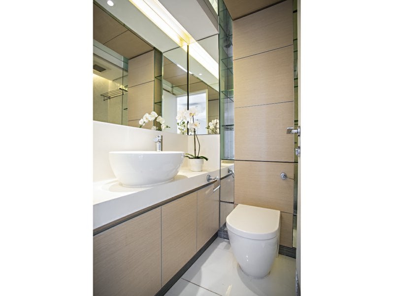 https://img.propertyraptor.com/cdn-cgi/imagedelivery/KD5bF_AFL0JDTbKLWF7z9g/ap8/ap8_001/hornet/prp/img/ed27a337aee033152a9551598110d46a.jpg/public