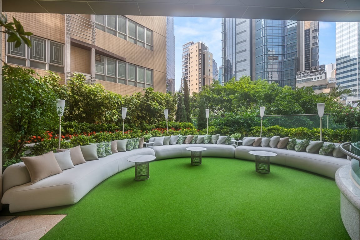 https://img.propertyraptor.com/cdn-cgi/imagedelivery/KD5bF_AFL0JDTbKLWF7z9g/ap8/ap8_001/hornet/prp/img/ed2a8abe1cd3e2897d748d52cd6abbd5-wtm.jpg/public