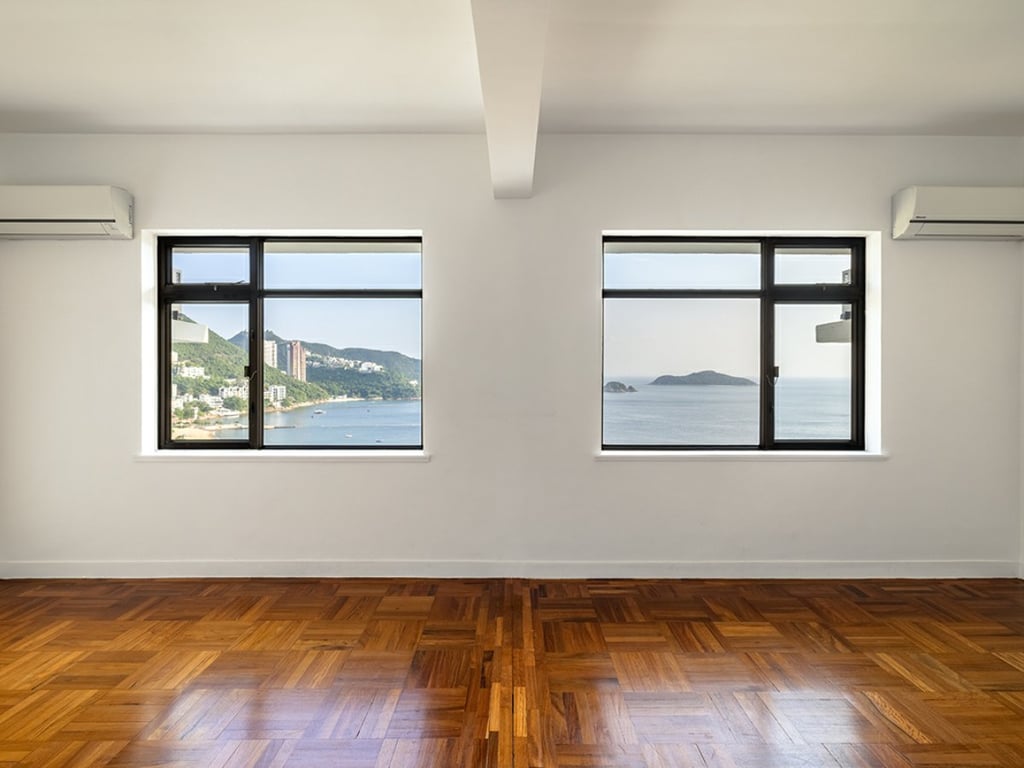 Repulse Bay Apartments