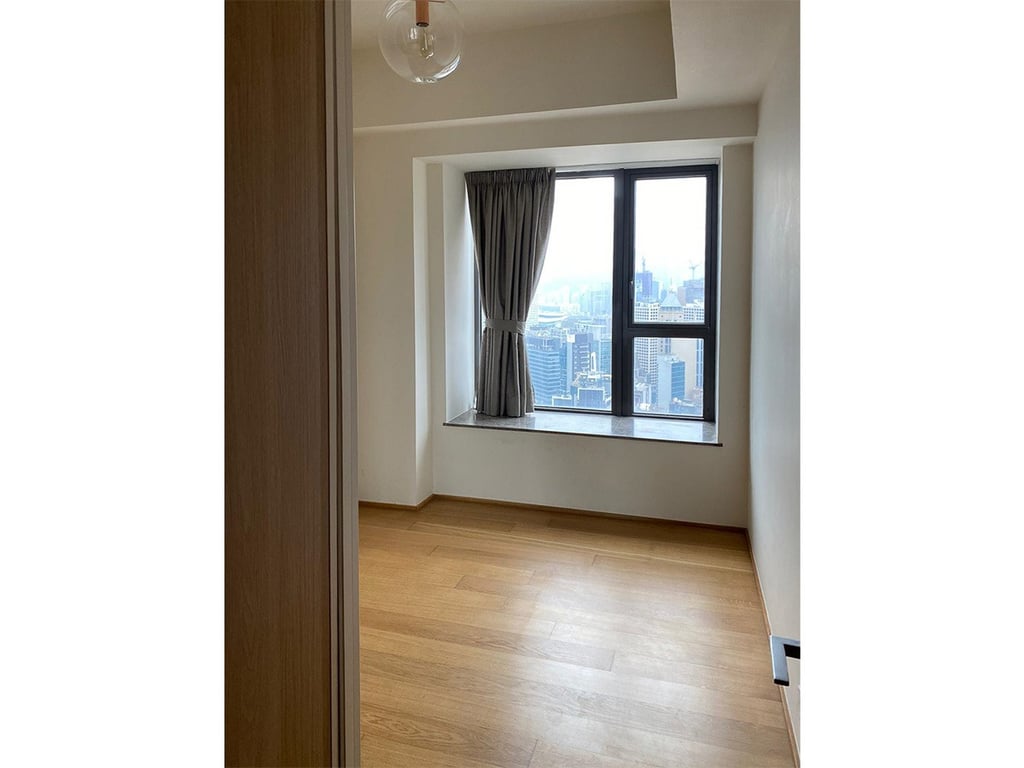 https://img.propertyraptor.com/cdn-cgi/imagedelivery/KD5bF_AFL0JDTbKLWF7z9g/ap8/ap8_001/hornet/prp/img/edb0cdac89d7bb00aff8906d6a1e5cdf-wtm.jpg/public
