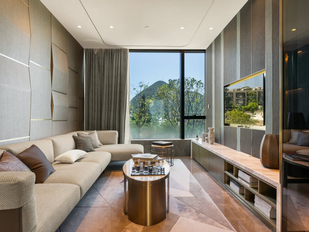 https://img.propertyraptor.com/cdn-cgi/imagedelivery/KD5bF_AFL0JDTbKLWF7z9g/ap8/ap8_001/hornet/prp/img/edb79e64a8a58cb8e652dbdcbb2b432b.jpg/public
