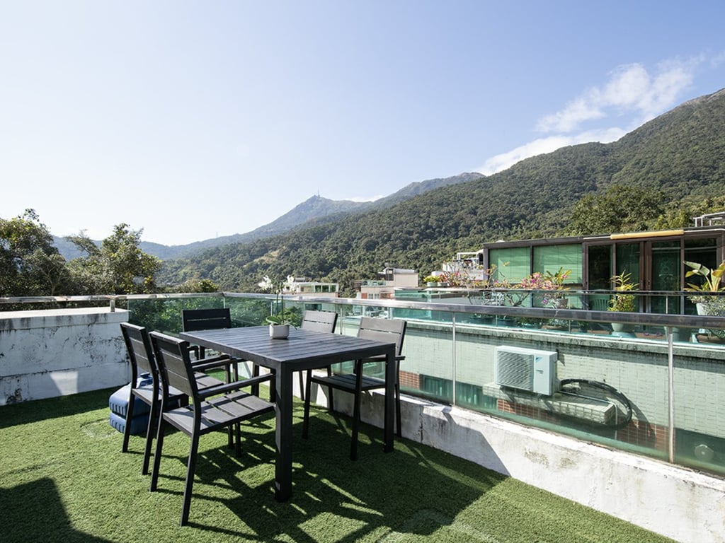 Villa Gold Finch