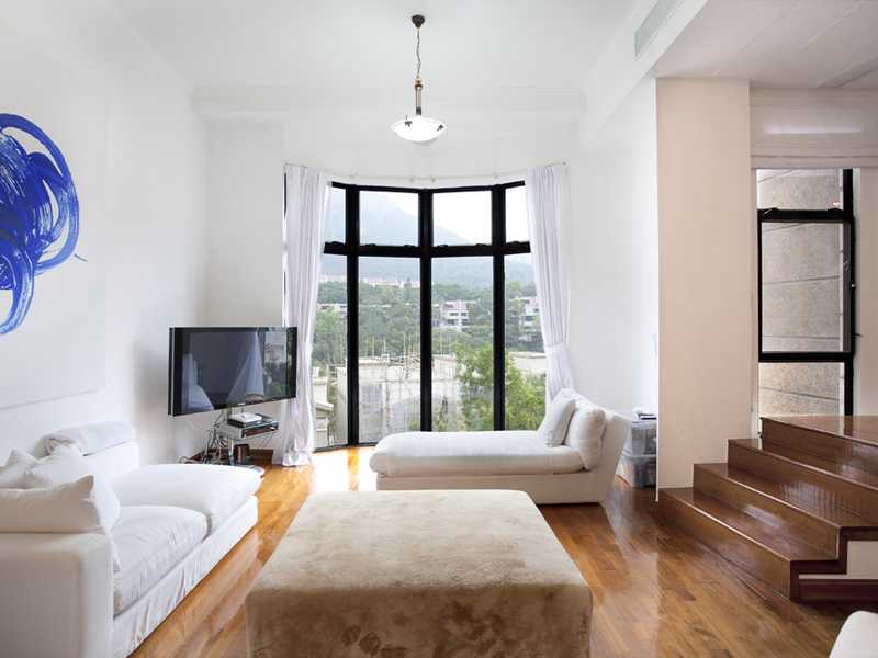 https://img.propertyraptor.com/cdn-cgi/imagedelivery/KD5bF_AFL0JDTbKLWF7z9g/ap8/ap8_001/hornet/prp/img/eeca2229b12b9997231f3ec84d1ce9f5.jpg/public