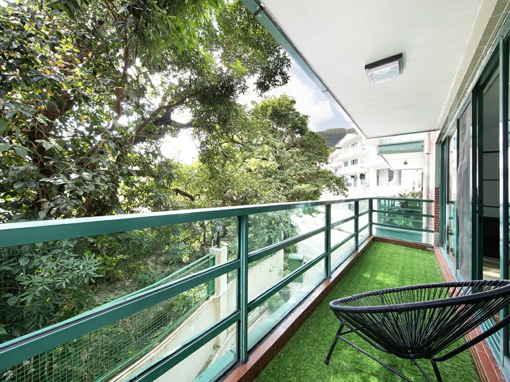 Villa Gold Finch