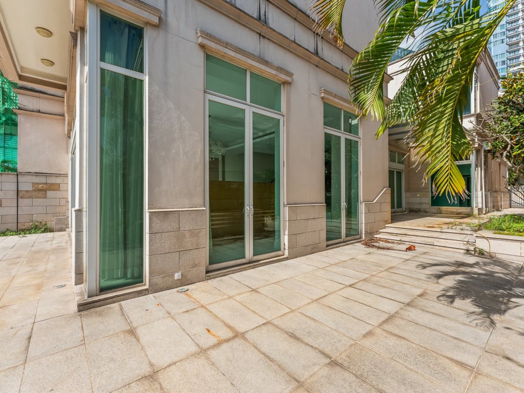 https://img.propertyraptor.com/cdn-cgi/imagedelivery/KD5bF_AFL0JDTbKLWF7z9g/ap8/ap8_001/hornet/prp/img/ef5fccebfe8d919061154732346bd0f4.jpg/public
