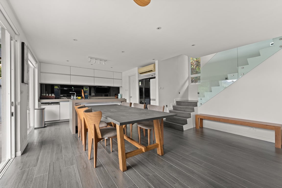 https://img.propertyraptor.com/cdn-cgi/imagedelivery/KD5bF_AFL0JDTbKLWF7z9g/ap8/ap8_001/hornet/prp/img/efcc14d62ce5edeedc082aa70e8e91ca-wtm.jpg/public