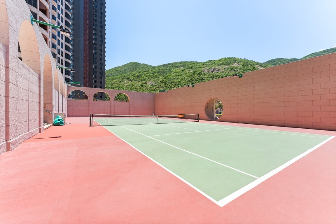 https://img.propertyraptor.com/cdn-cgi/imagedelivery/KD5bF_AFL0JDTbKLWF7z9g/ap8/ap8_001/hornet/prp/img/f022ed01982b242348f082e4b9bc546f-wtm.jpg/public