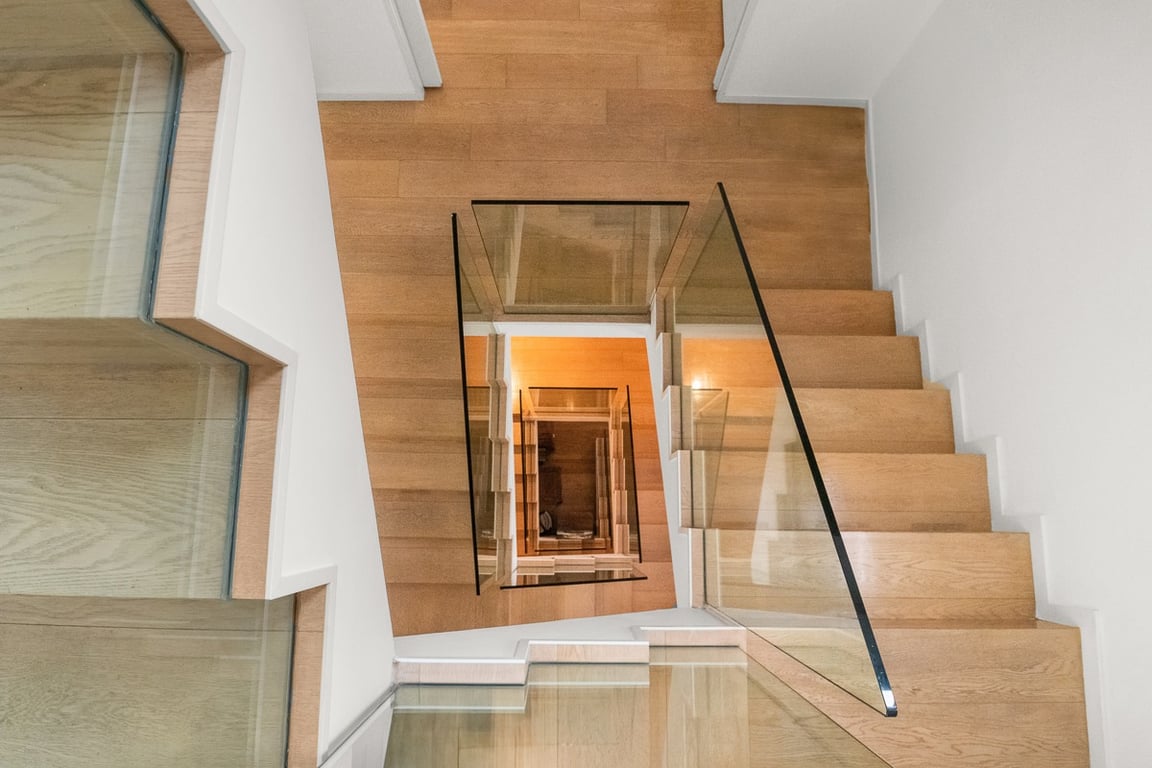 https://img.propertyraptor.com/cdn-cgi/imagedelivery/KD5bF_AFL0JDTbKLWF7z9g/ap8/ap8_001/hornet/prp/img/f02508147b2b03af8edf1f1f76c84f14-wtm.jpg/public