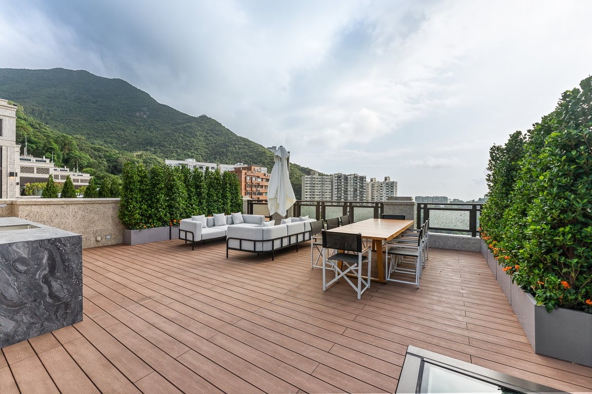 https://img.propertyraptor.com/cdn-cgi/imagedelivery/KD5bF_AFL0JDTbKLWF7z9g/ap8/ap8_001/hornet/prp/img/f06afbeb027500e8ad6eca36662fcece-wtm.jpg/public