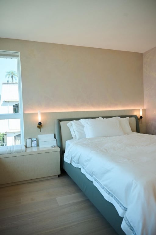 https://img.propertyraptor.com/cdn-cgi/imagedelivery/KD5bF_AFL0JDTbKLWF7z9g/ap8/ap8_001/hornet/prp/img/f07a83de2761ee2ab8558026f3268c55-wtm.jpg/public
