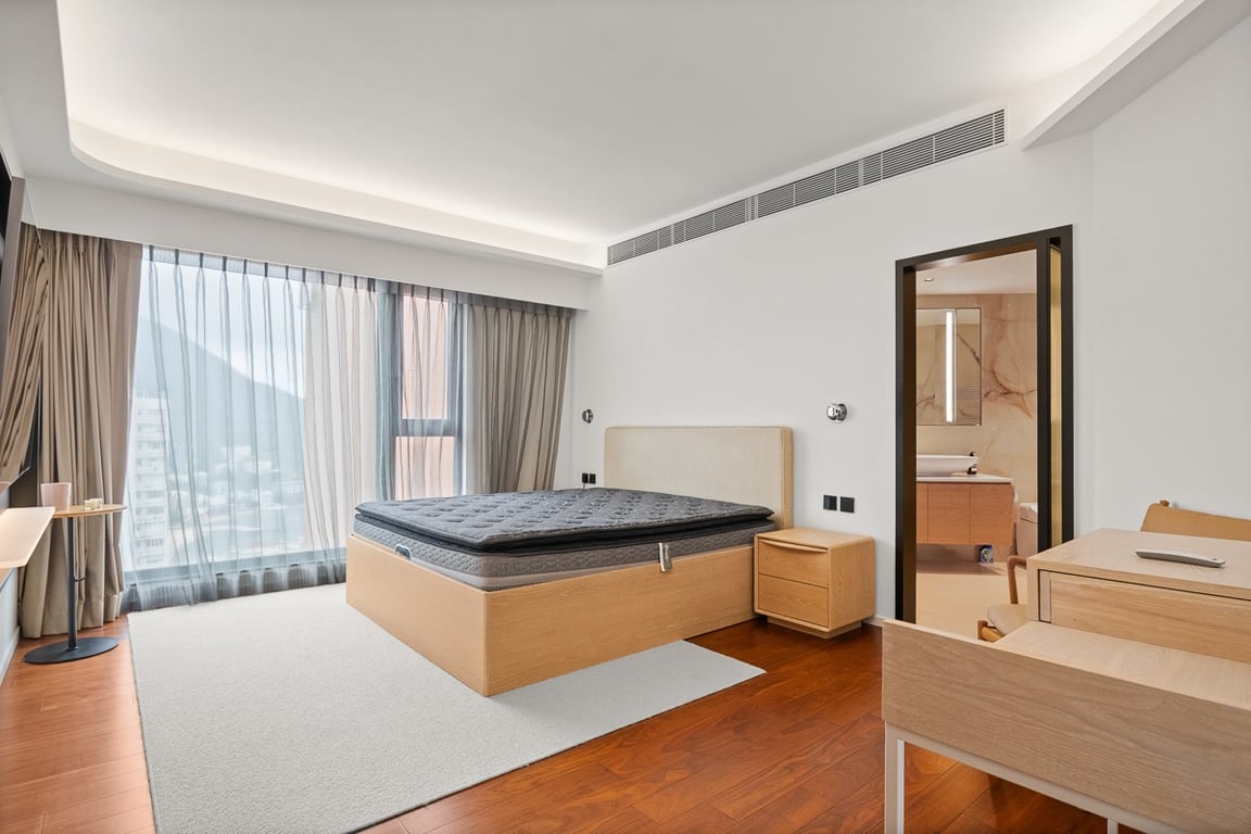 https://img.propertyraptor.com/cdn-cgi/imagedelivery/KD5bF_AFL0JDTbKLWF7z9g/ap8/ap8_001/hornet/prp/img/f0de2a73d83cfecac093fb389bec142f-wtm.jpg/public