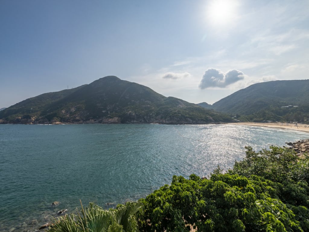 https://img.propertyraptor.com/cdn-cgi/imagedelivery/KD5bF_AFL0JDTbKLWF7z9g/ap8/ap8_001/hornet/prp/img/f0e0eda5cd4d7d1f62e2c5285e23166a.jpg/public