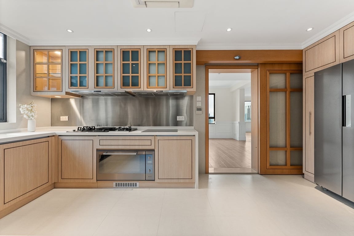 https://img.propertyraptor.com/cdn-cgi/imagedelivery/KD5bF_AFL0JDTbKLWF7z9g/ap8/ap8_001/hornet/prp/img/f1029c45bbfd5ee0f4c60effe2665953-wtm.jpg/public