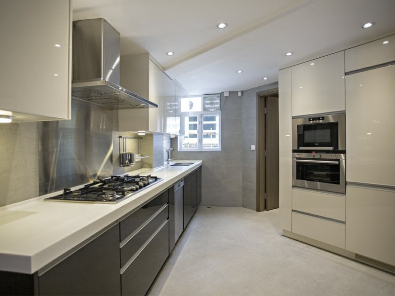 https://img.propertyraptor.com/cdn-cgi/imagedelivery/KD5bF_AFL0JDTbKLWF7z9g/ap8/ap8_001/hornet/prp/img/f129c15300f6540f68bccf65f6b9065f.jpg/public