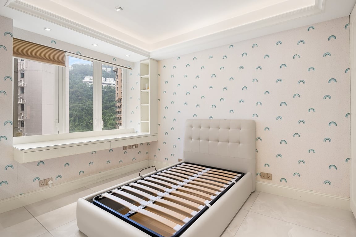 https://img.propertyraptor.com/cdn-cgi/imagedelivery/KD5bF_AFL0JDTbKLWF7z9g/ap8/ap8_001/hornet/prp/img/f1d3df2bc67593103aa8956c017f4233-wtm.jpg/public
