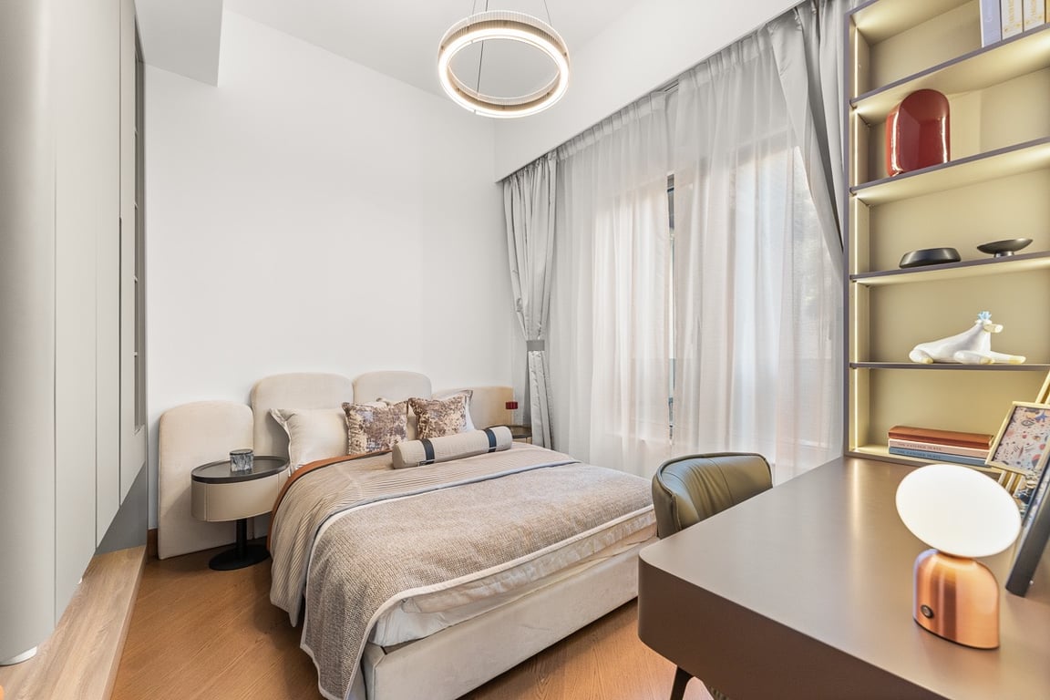 https://img.propertyraptor.com/cdn-cgi/imagedelivery/KD5bF_AFL0JDTbKLWF7z9g/ap8/ap8_001/hornet/prp/img/f1d45214eb69657406d097c83d6227d3-wtm.jpg/public