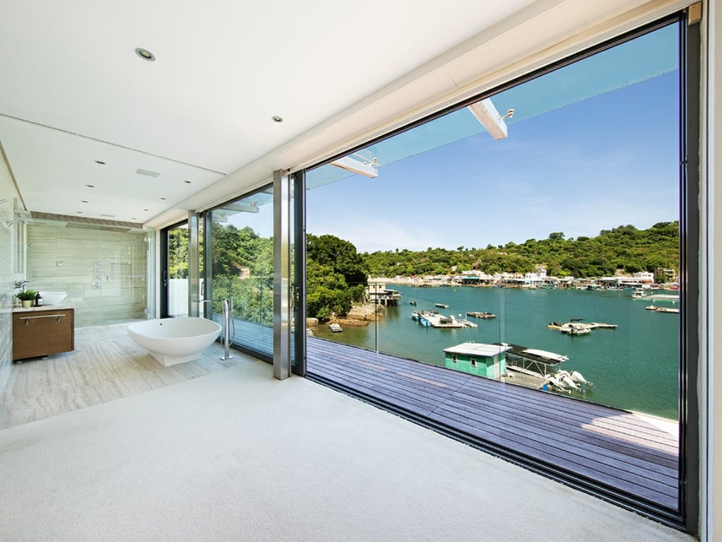 https://img.propertyraptor.com/cdn-cgi/imagedelivery/KD5bF_AFL0JDTbKLWF7z9g/ap8/ap8_001/hornet/prp/img/f21aadebd5bc099375ecefed6db271f4.jpg/public