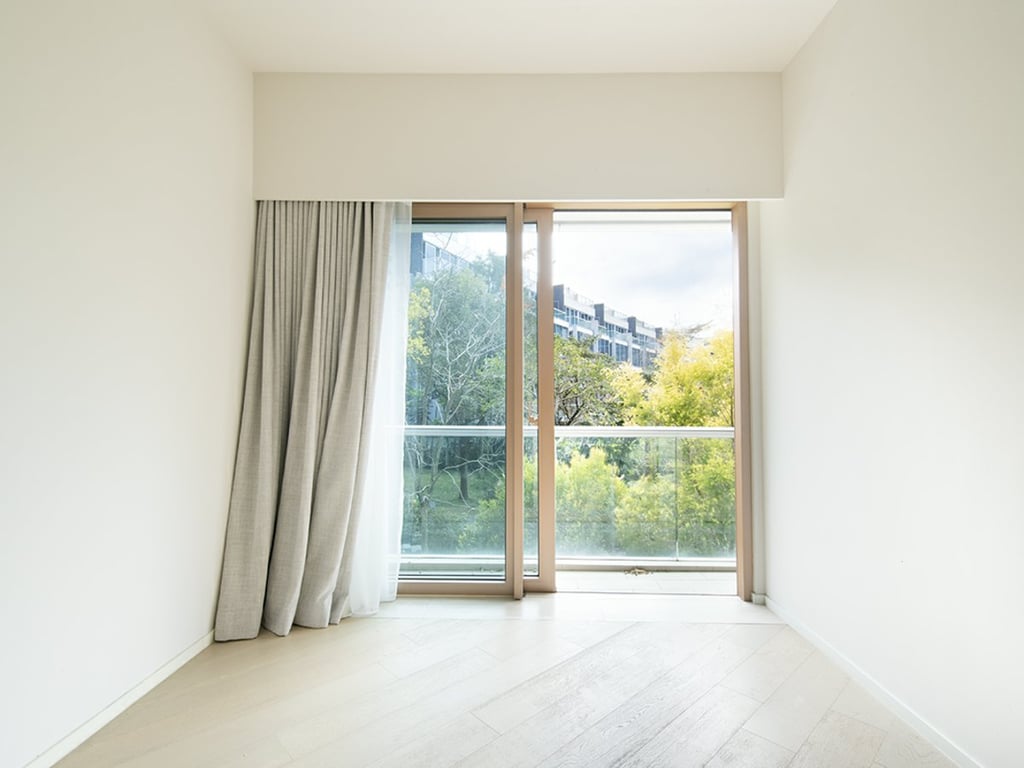 https://img.propertyraptor.com/cdn-cgi/imagedelivery/KD5bF_AFL0JDTbKLWF7z9g/ap8/ap8_001/hornet/prp/img/f22c5f9880e3431c86cf3aae2d41eb85.jpg/public