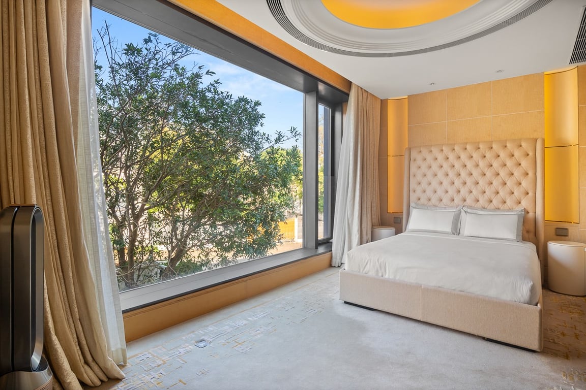 https://img.propertyraptor.com/cdn-cgi/imagedelivery/KD5bF_AFL0JDTbKLWF7z9g/ap8/ap8_001/hornet/prp/img/f24ce29da1a9495035b7e303ffe97b5a-wtm.jpg/public