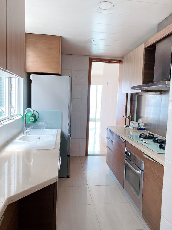 https://img.propertyraptor.com/cdn-cgi/imagedelivery/KD5bF_AFL0JDTbKLWF7z9g/ap8/ap8_001/hornet/prp/img/f264d1e08bc39c83ab214566ef544bda-wtm.jpg/public