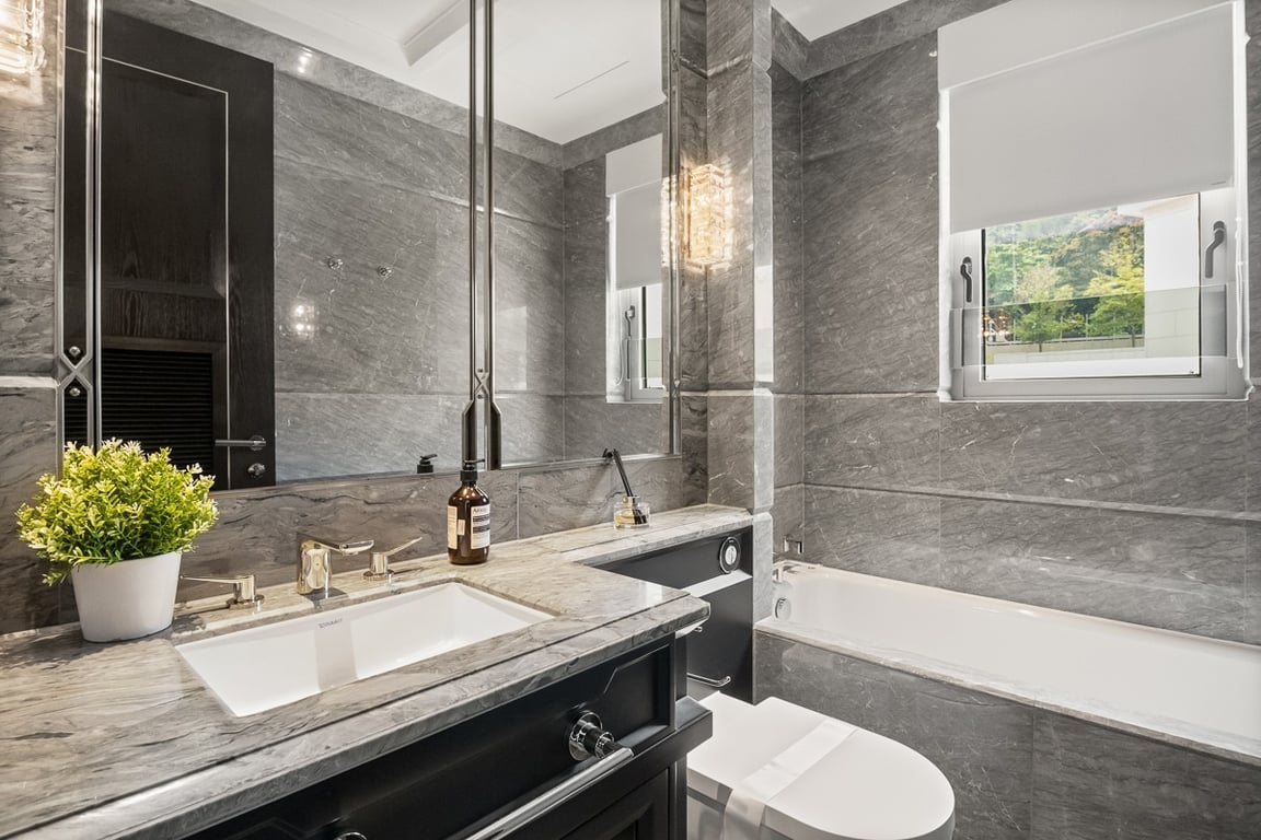 https://img.propertyraptor.com/cdn-cgi/imagedelivery/KD5bF_AFL0JDTbKLWF7z9g/ap8/ap8_001/hornet/prp/img/f2d2780667860ad0672698d4edc80733-wtm.jpg/public