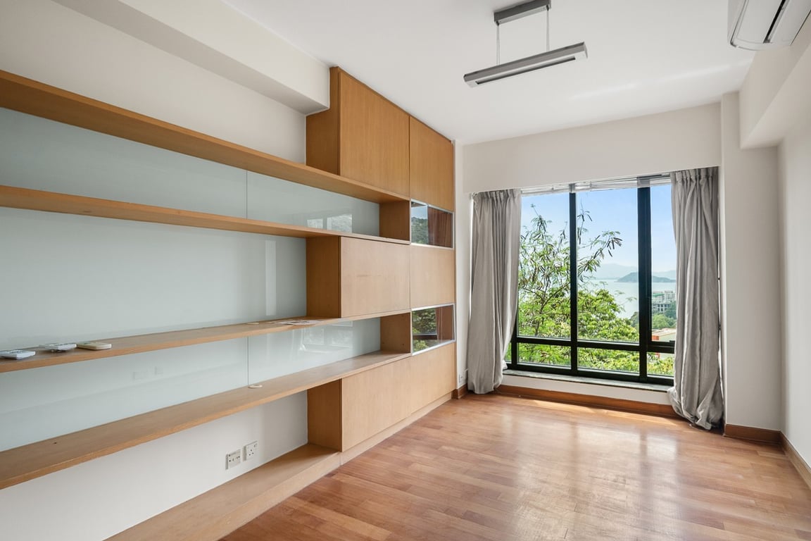 https://img.propertyraptor.com/cdn-cgi/imagedelivery/KD5bF_AFL0JDTbKLWF7z9g/ap8/ap8_001/hornet/prp/img/f318cf807250f31c6df5002dc0482d32-wtm.jpg/public