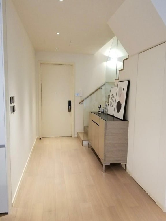 https://img.propertyraptor.com/cdn-cgi/imagedelivery/KD5bF_AFL0JDTbKLWF7z9g/ap8/ap8_001/hornet/prp/img/f336d51e61febaaaffc1888024268d06-wtm.jpg/public
