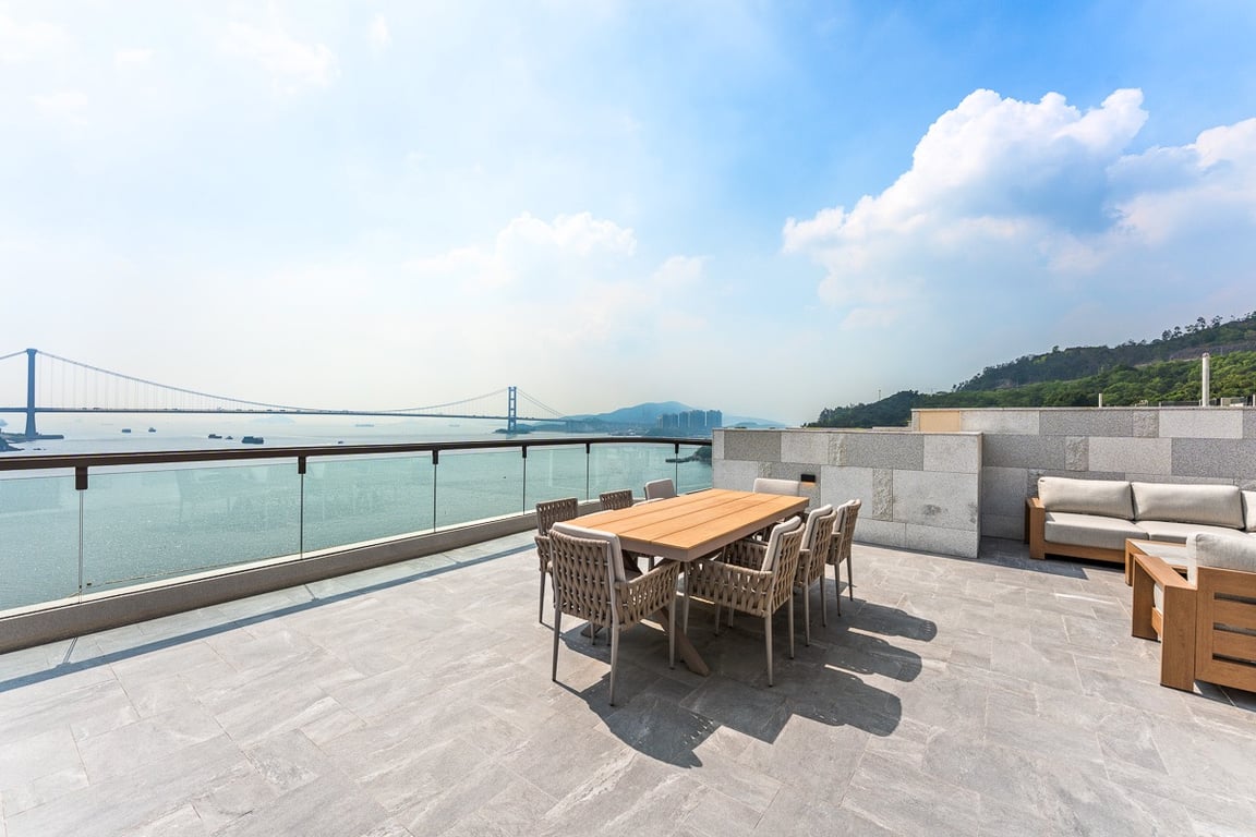 https://img.propertyraptor.com/cdn-cgi/imagedelivery/KD5bF_AFL0JDTbKLWF7z9g/ap8/ap8_001/hornet/prp/img/f337eb124a3f17db65d6f5bca0e33d07-wtm.jpg/public