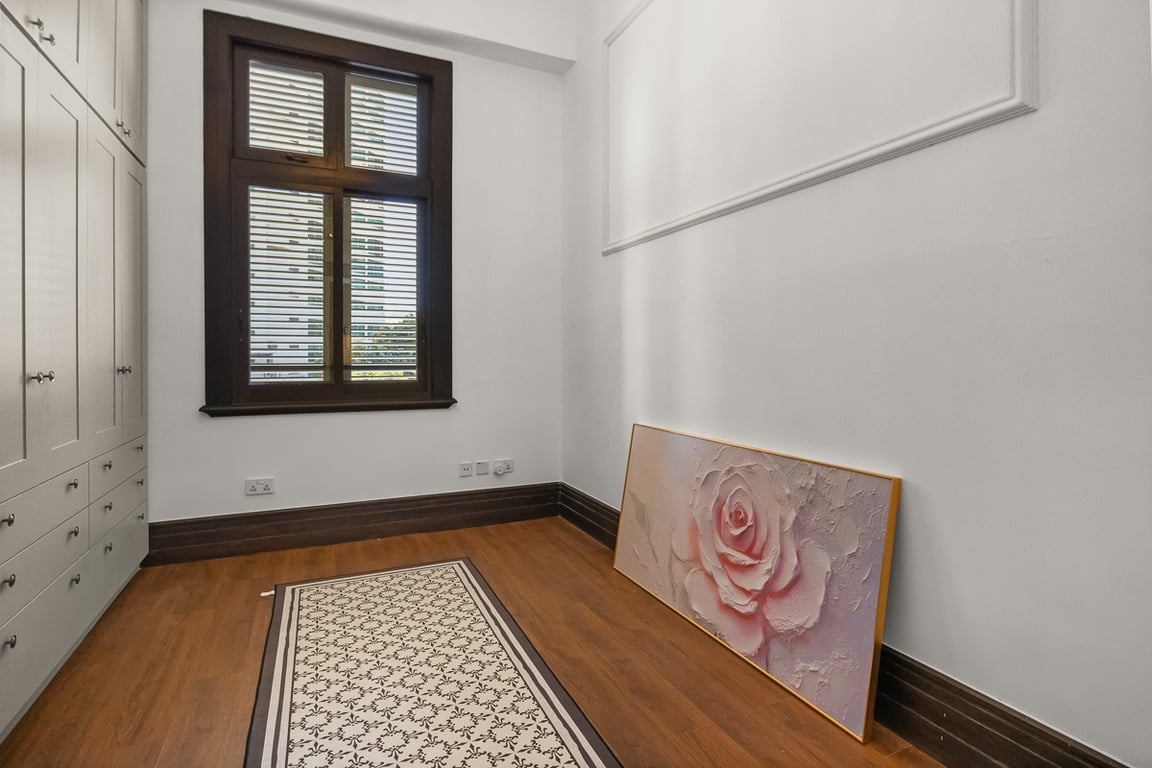 https://img.propertyraptor.com/cdn-cgi/imagedelivery/KD5bF_AFL0JDTbKLWF7z9g/ap8/ap8_001/hornet/prp/img/f36024a5e1dd0a621e7520e0e4bf78a9-wtm.jpg/public