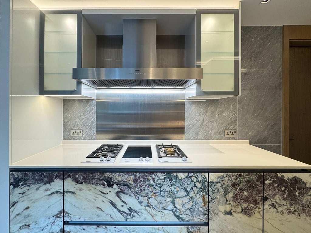 https://img.propertyraptor.com/cdn-cgi/imagedelivery/KD5bF_AFL0JDTbKLWF7z9g/ap8/ap8_001/hornet/prp/img/f3df09c01deb420839d614ac28485849-wtm.jpg/public