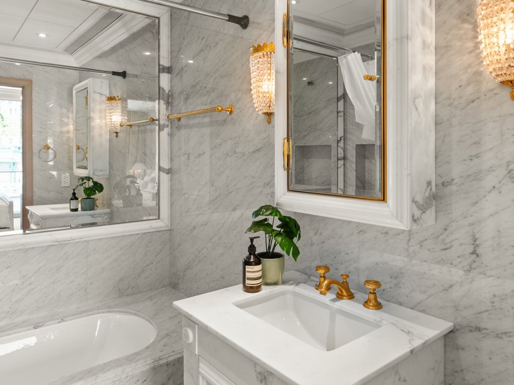 https://img.propertyraptor.com/cdn-cgi/imagedelivery/KD5bF_AFL0JDTbKLWF7z9g/ap8/ap8_001/hornet/prp/img/f3ef050363035fde9ce4e575750a6736.jpg/public