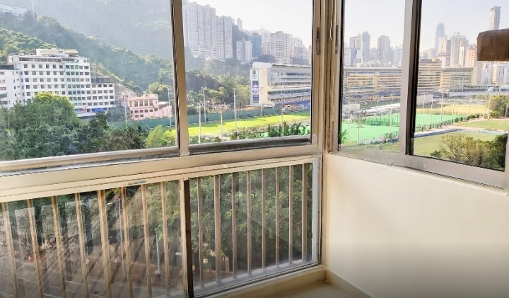 https://img.propertyraptor.com/cdn-cgi/imagedelivery/KD5bF_AFL0JDTbKLWF7z9g/ap8/ap8_001/hornet/prp/img/f418e05b8756909e6ba1e427c86e5958-wtm.jpg/public