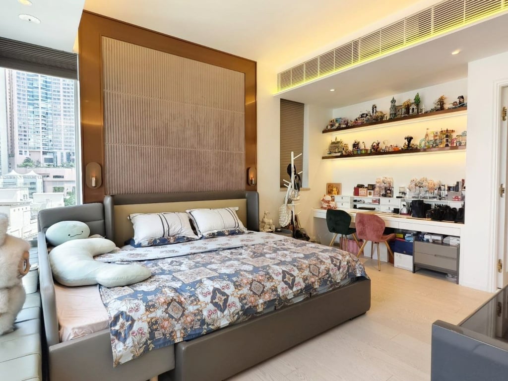 https://img.propertyraptor.com/cdn-cgi/imagedelivery/KD5bF_AFL0JDTbKLWF7z9g/ap8/ap8_001/hornet/prp/img/f478d798d8c980fb3883d8d7d0547816-wtm.jpg/public