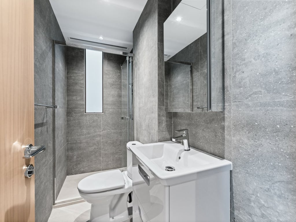 https://img.propertyraptor.com/cdn-cgi/imagedelivery/KD5bF_AFL0JDTbKLWF7z9g/ap8/ap8_001/hornet/prp/img/f47cbeaf29322a260b8910c58359cc17-wtm.jpg/public