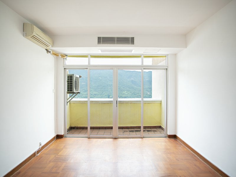 https://img.propertyraptor.com/cdn-cgi/imagedelivery/KD5bF_AFL0JDTbKLWF7z9g/ap8/ap8_001/hornet/prp/img/f4d60f3081118cb410afd646b880909c.jpg/public