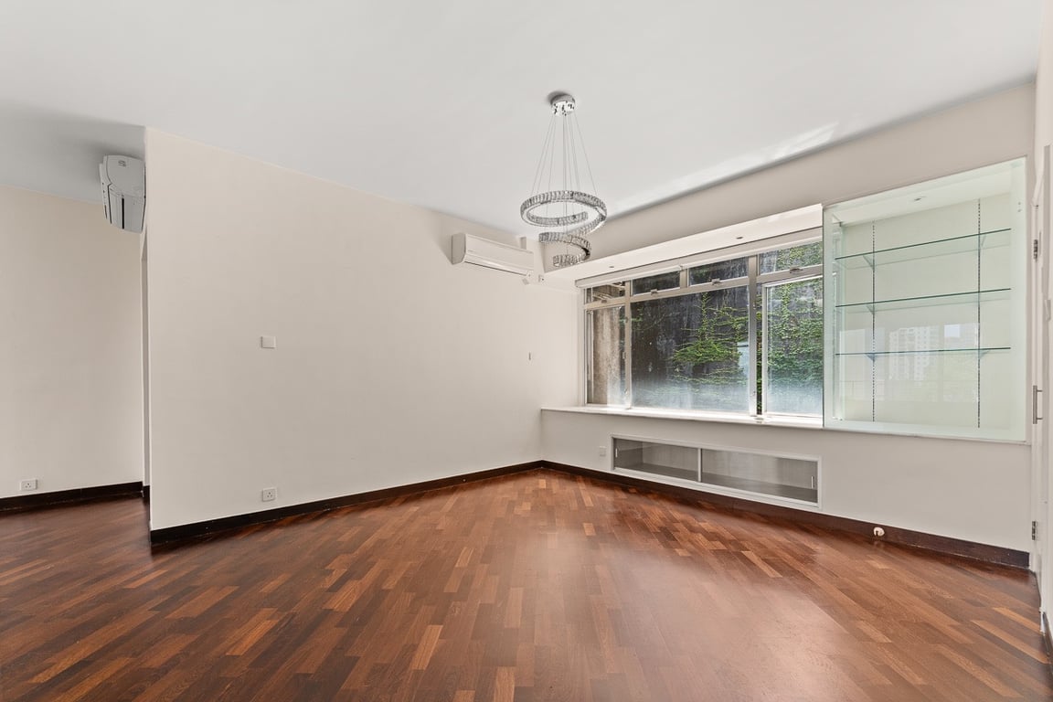 https://img.propertyraptor.com/cdn-cgi/imagedelivery/KD5bF_AFL0JDTbKLWF7z9g/ap8/ap8_001/hornet/prp/img/f56f0328d67c3751ab0024d3aaed1584-wtm.jpg/public