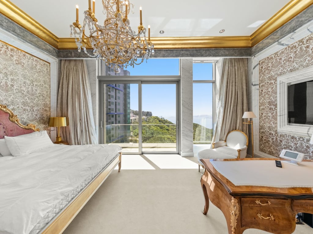 https://img.propertyraptor.com/cdn-cgi/imagedelivery/KD5bF_AFL0JDTbKLWF7z9g/ap8/ap8_001/hornet/prp/img/f5b690a93ce442f449bd1a87e60b446e.jpg/public