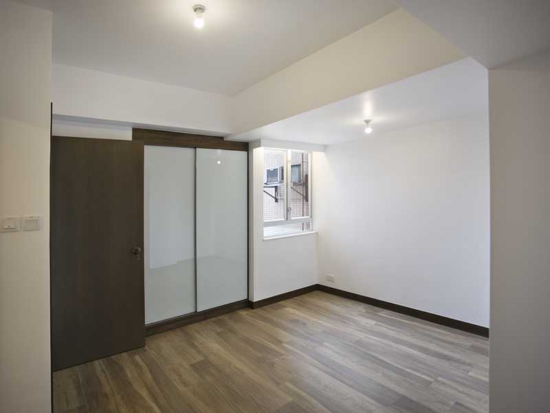 https://img.propertyraptor.com/cdn-cgi/imagedelivery/KD5bF_AFL0JDTbKLWF7z9g/ap8/ap8_001/hornet/prp/img/f6145a90db6f85d1cfea7920ab23160d.jpg/public
